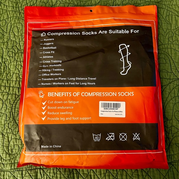 Elite Performance Compression Socks (NWT) - Picture 2 of 4